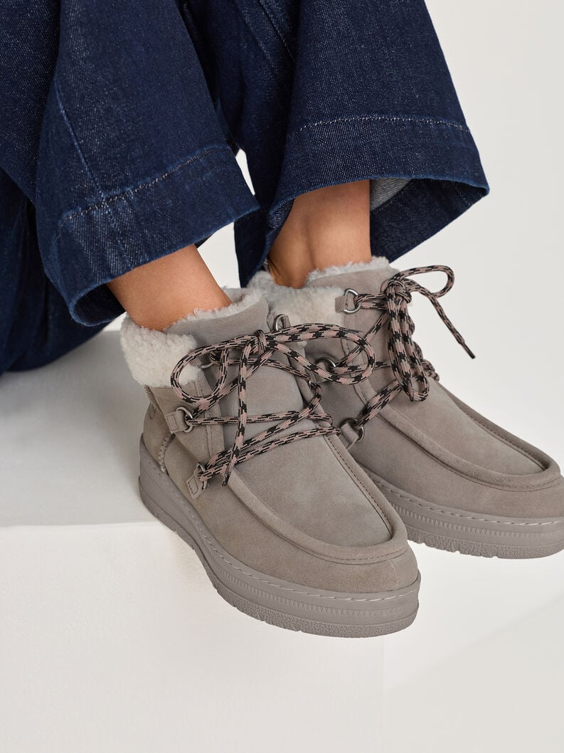 chausson gris - doublure chaude 8-86210-45-253 acheter tamaris bordée de larges bottes en ligne