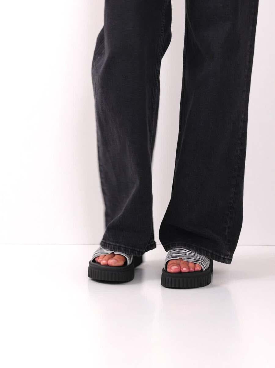 le cuir de la mule - noire 1-27216-44-969 acheter tamaris mules en ligne